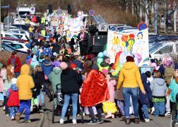 Rosenmontag In Jena Farbe Und Frohsinn Erlebte Winzerla 40
